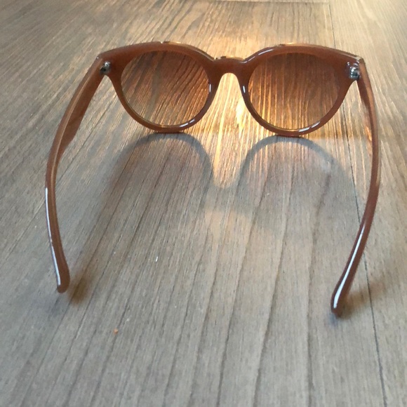 Sunglasses Bundle - Picture 6 of 8